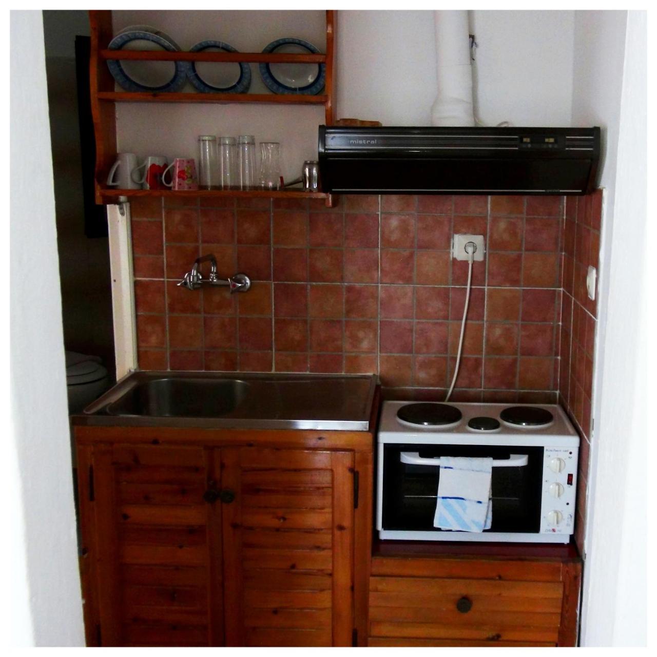 Camelia Apartment *
